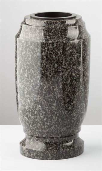 Cementary Vase V55